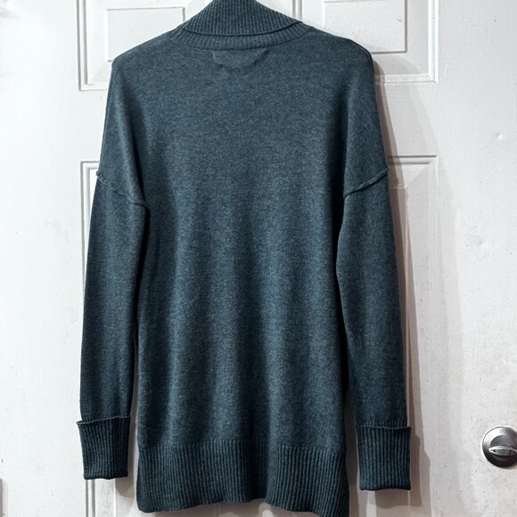 Max Studio 100% 2-Ply Cashmere Sz M Womens Dark Sage Green Turtleneck Sweater - Picture 6 of 8